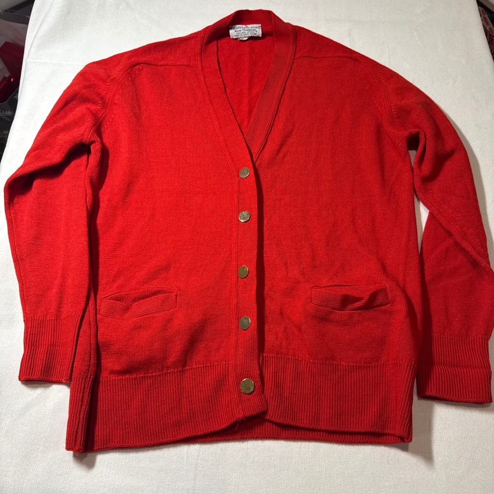 Vtg Norm Thompson Red 100% Lambswool V Neck Button Front Cardigan Sweater‎ Women
